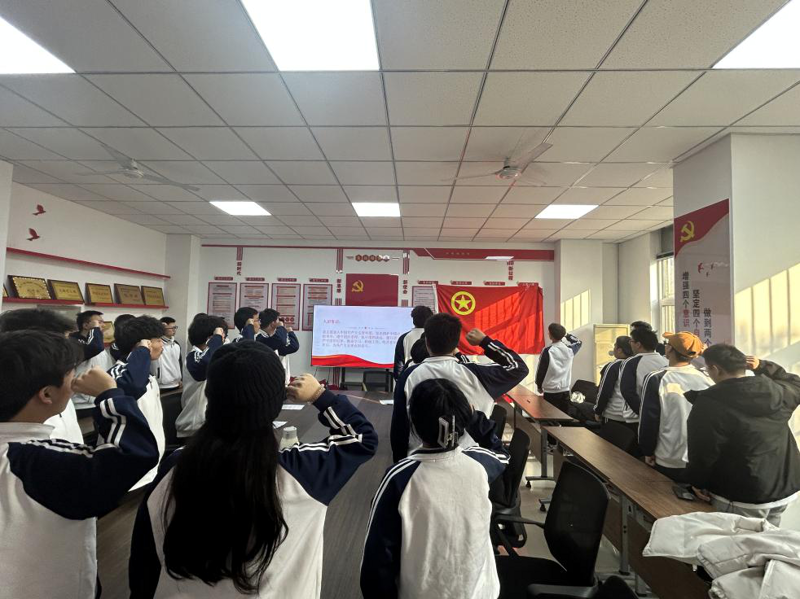 新时代下的青年志愿者：青春与责任共舞